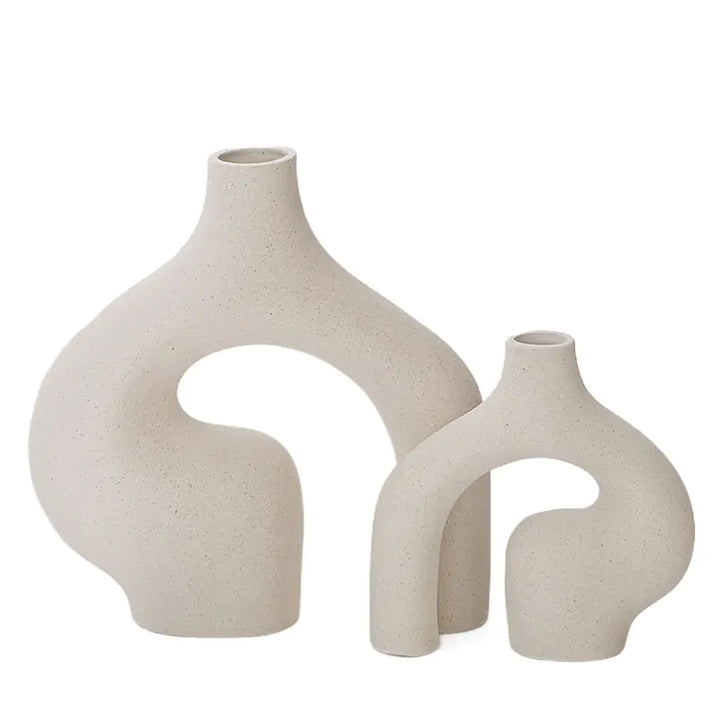 Nordic Sculpt Ceramic Vase – Minimalist Home Decor for Dried Flowers